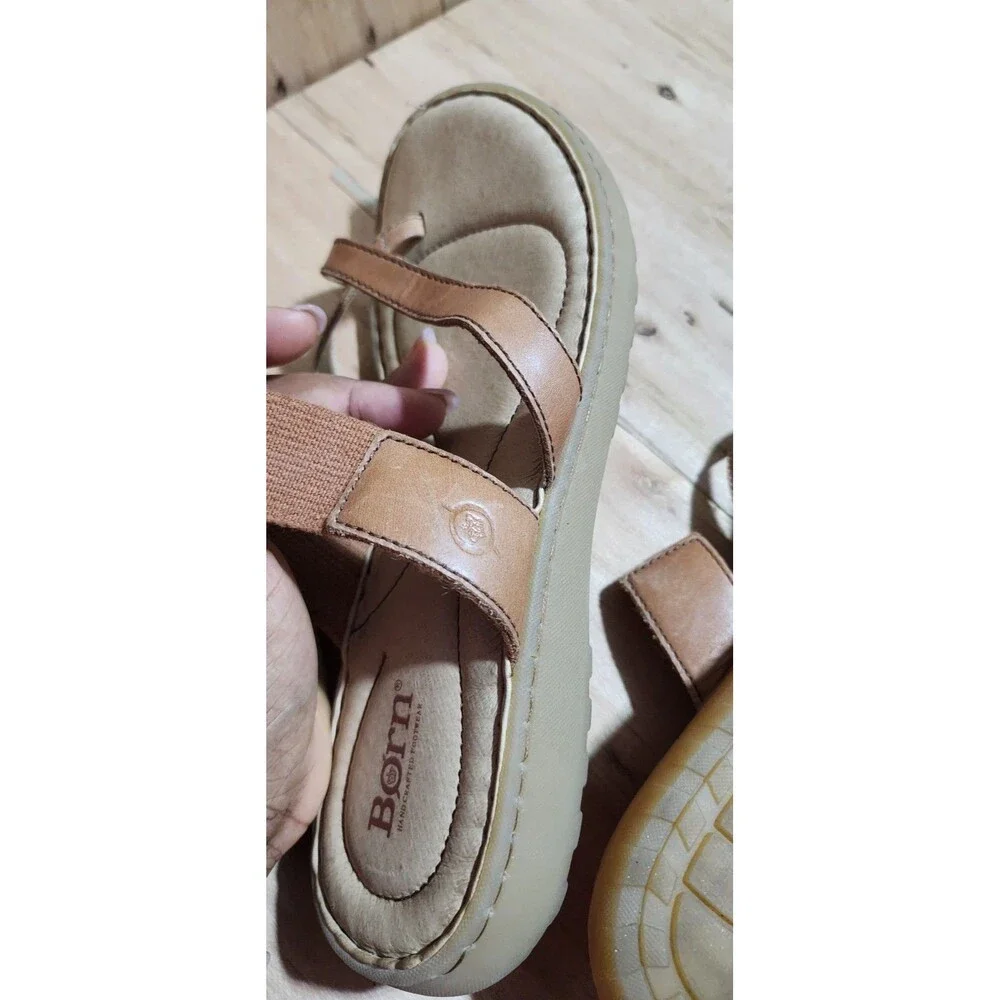 Born Womens Nevis Sandal Size 10M Tan Leather Strappy Thong Toe Loop Flat Shoe